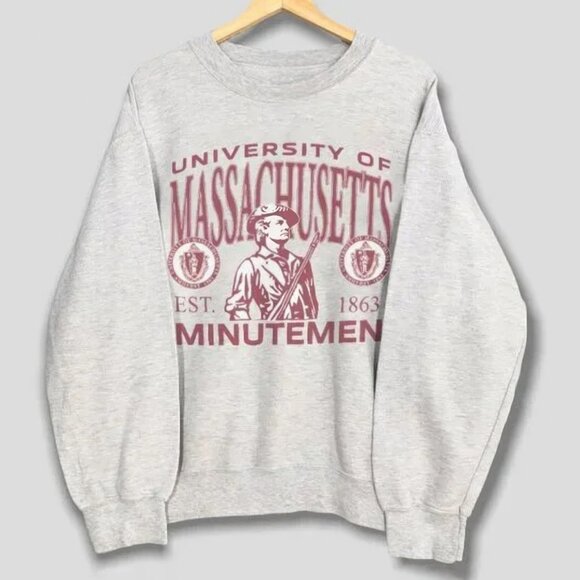 Gildan Tops - Vintage 90s University of Massachusetts Minutemen NCAA Crewneck Sweatshirt NFL
